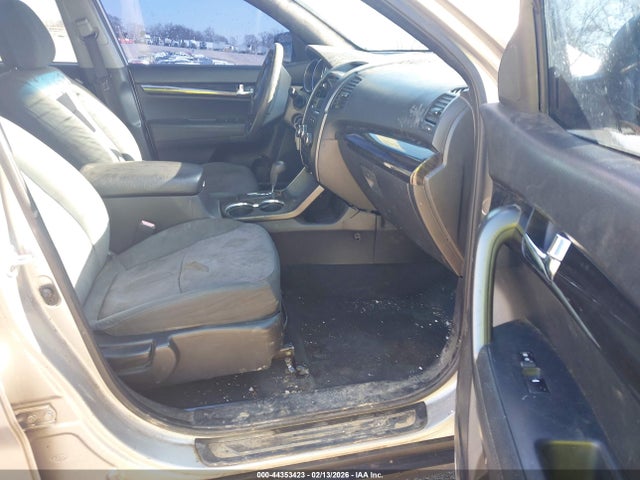 2013 Kia Sorento Lx მანქანა იყიდება აუქციონზე, vin: 5XYKT3A11DG361634, აუქციონის ნომერი: 44353423