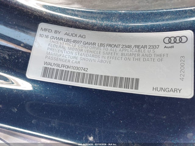 2017 AUDI A3 WAUY8LFF0H1030742 Photo 8