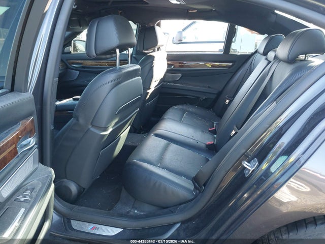 WBAYA8C54ED824974 BMW 750i