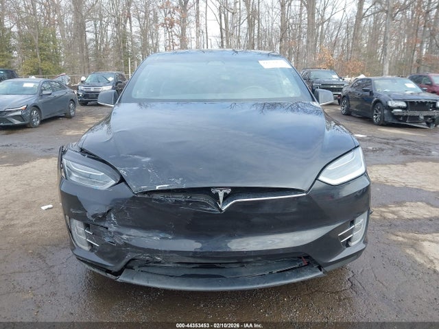 Продажа на аукционе авто 2018 Tesla Model X 100d/75d/p100d, vin: 5YJXCDE20JF113635, номер лота: 44353453