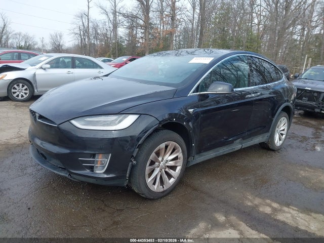 2018 TESLA MODEL X 5YJXCDE20JF113635 Photo 1