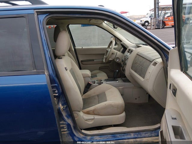 2008 FORD ESCAPE 1FMCU93158KB35500 Photo 4