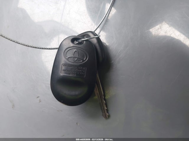 5TFEY5F1XHX221443 Toyota Tundra Sr5 5.7l V8