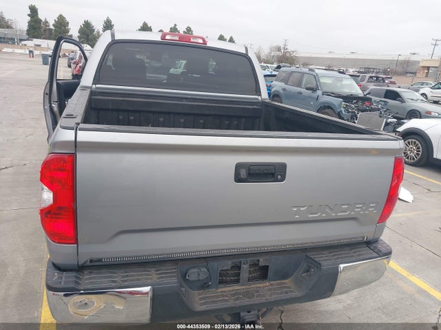 5TFEY5F1XHX221443 Toyota Tundra Sr5 5.7l V8