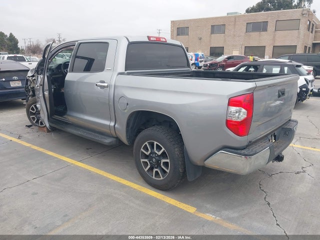 5TFEY5F1XHX221443 Toyota Tundra Sr5 5.7l V8