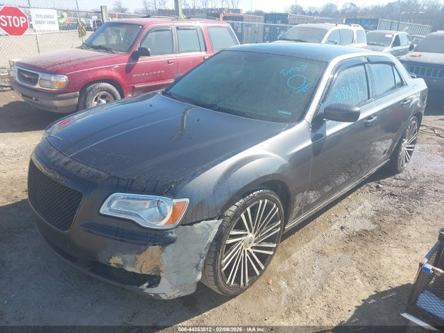 2C3CCAAG9EH221030 Chrysler 300