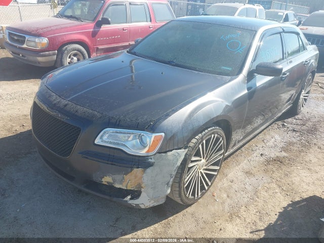 2C3CCAAG9EH221030 Chrysler 300