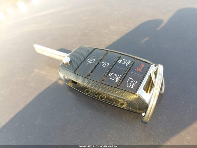 KNDMB5C14G6201999 KIA SEDONA LX