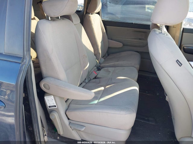 KNDMB5C14G6201999 KIA SEDONA LX