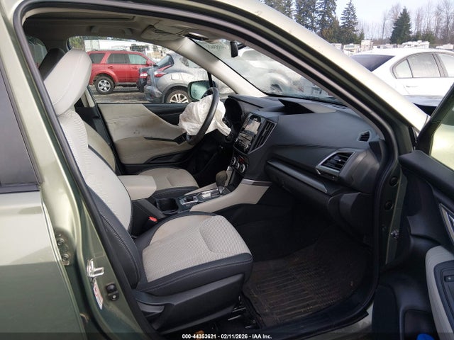 JF2SKAJC9LH529584 Subaru Forester Premium