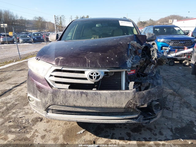2013 Toyota Highlander Se V6 მანქანა იყიდება აუქციონზე, vin: 5TDBK3EH6DS250431, აუქციონის ნომერი: 44353626