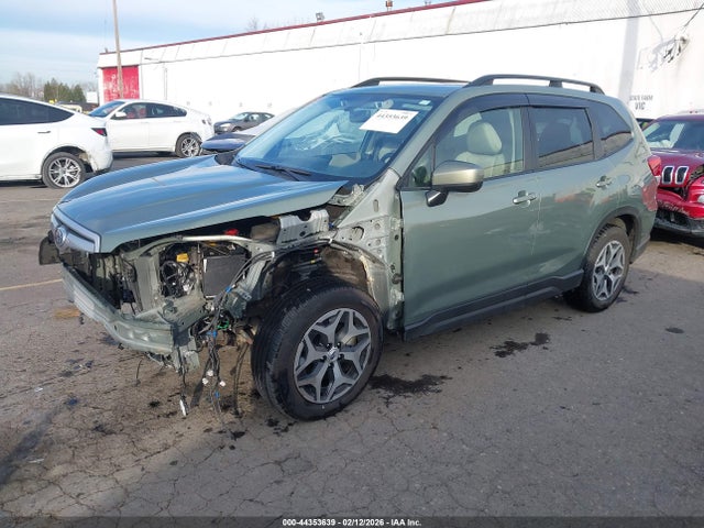 JF2SKAJCXMH563504 Subaru Forester Premium