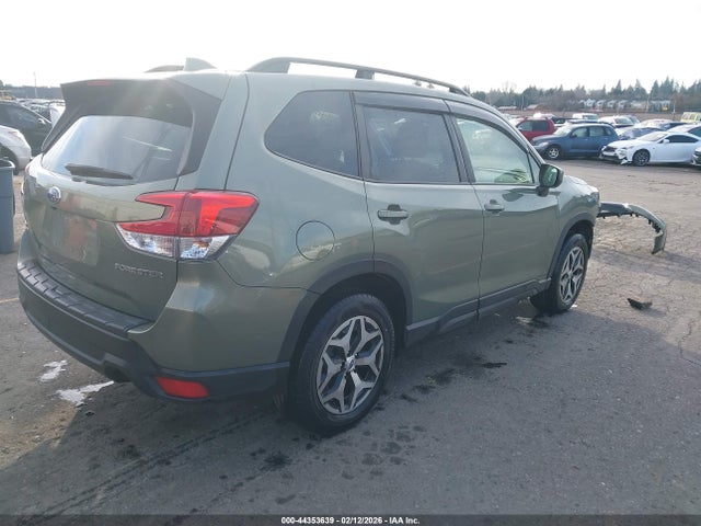 JF2SKAJCXMH563504 Subaru Forester Premium