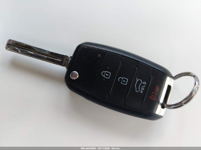 KNDJP3A54G7820997 KIA SOUL +