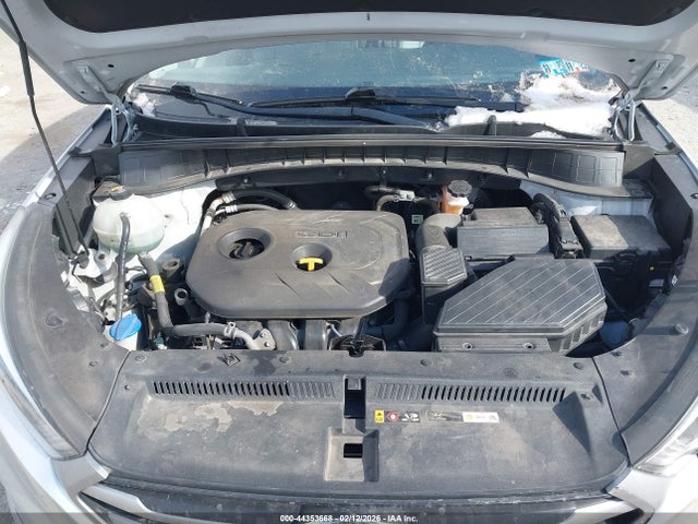 KM8J3CA43JU743319 Hyundai TUCSON SEL