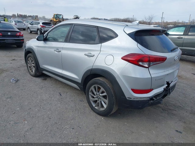 KM8J3CA43JU743319 Hyundai TUCSON SEL