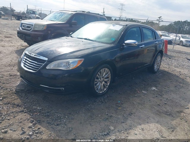 2011 CHRYSLER 200 1C3BC2FB1BN571866 Photo 1