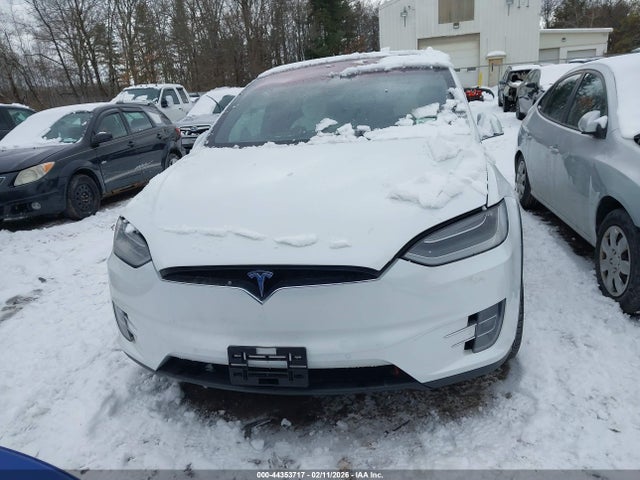 5YJXCAE27KF193046 Tesla MODEL X