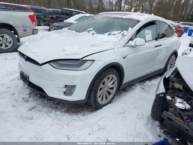 5YJXCAE27KF193046 Tesla MODEL X