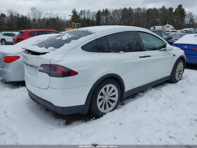 5YJXCAE27KF193046 Tesla MODEL X