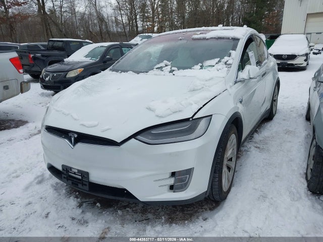 5YJXCAE27KF193046 Tesla MODEL X