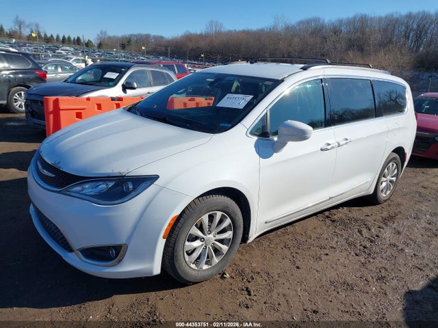 Aukcja sprzedaży 2017 Chrysler Pacifica Touring-l, vin: 2C4RC1BG1HR591083, numer aukcji: 44353751