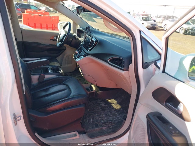 Aukcja sprzedaży 2017 Chrysler Pacifica Touring-l, vin: 2C4RC1BG1HR591083, numer aukcji: 44353751