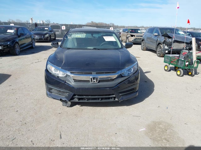 Продажа на аукционе авто 2016 Honda Civic Lx, vin: 19XFC2F54GE068724, номер лота: 44353777