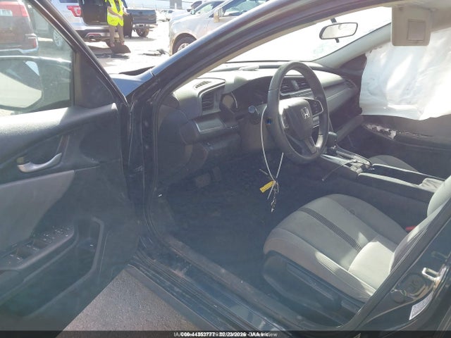 Продажа на аукционе авто 2016 Honda Civic Lx, vin: 19XFC2F54GE068724, номер лота: 44353777