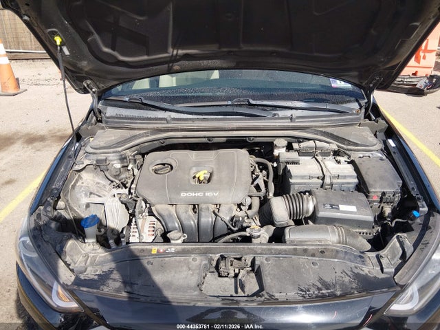 KMHD84LF6HU160126 Hyundai ELANTRA SE