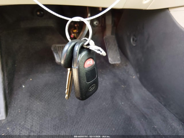 KMHD84LF6HU160126 Hyundai ELANTRA SE
