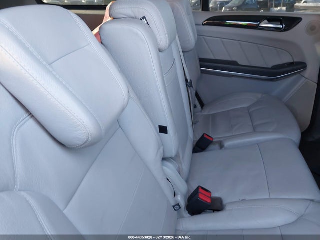 Продаж на аукціоні авто 2015 Mercedes-benz Gl 550 4matic, vin: 4JGDF7DE0FA564812, номер лоту: 44353828