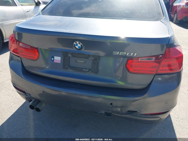 WBA3C1C5XEK105218 BMW 328I