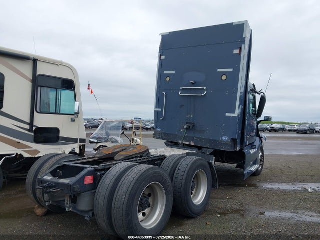 Volvo VNL 2022 4V4NC9UG7NN309648 Image 4