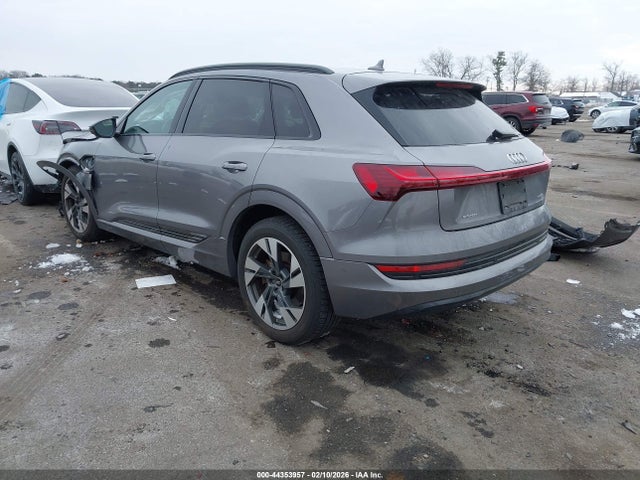 2021 AUDI E-TRON WA1AAAGE6MB012375 Photo 2
