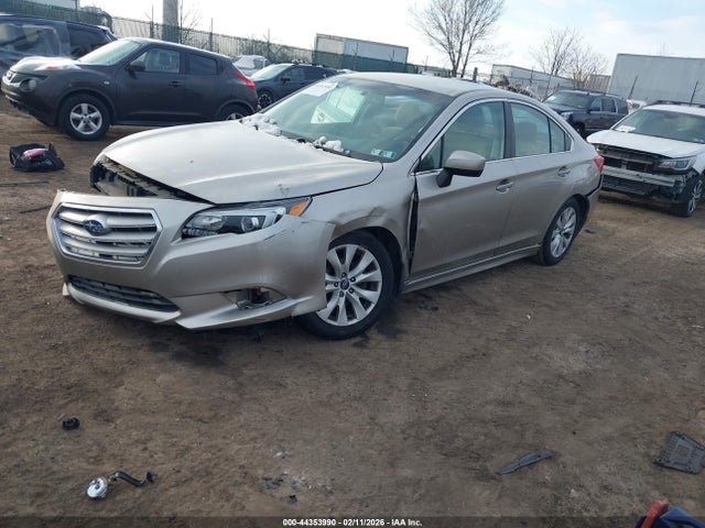 Subaru Legacy 2.5i Premium 2015 4S3BNAC64F3071516 Image 2