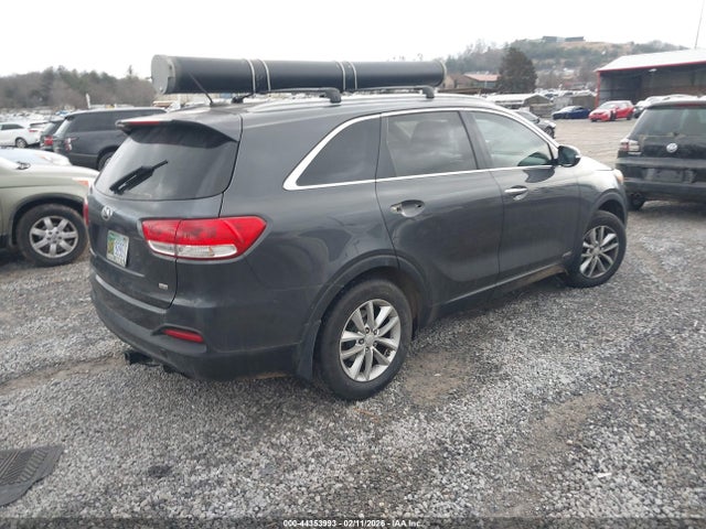 5XYPGDA32GG170679 KIA Sorento 2.4l Lx