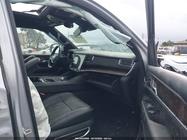 2022 JEEP GRAND WAGONEER 1C4SJVFJ9NS110737 Photo 4