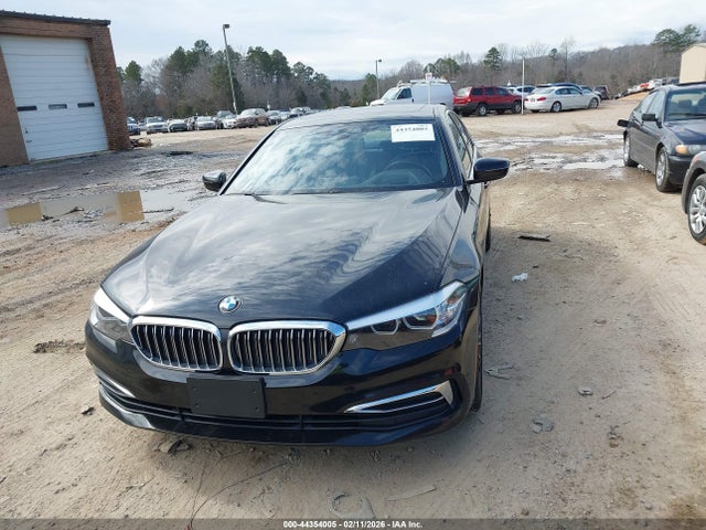 2020 Bmw 530i Xdrive მანქანა იყიდება აუქციონზე, vin: WBAJR7C01LWW72937, აუქციონის ნომერი: 44354005