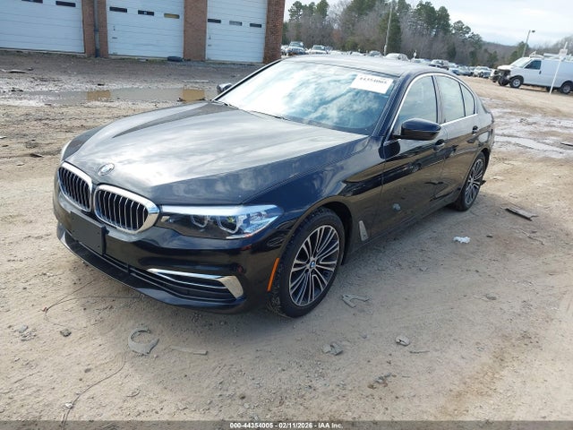 2020 Bmw 530i Xdrive მანქანა იყიდება აუქციონზე, vin: WBAJR7C01LWW72937, აუქციონის ნომერი: 44354005