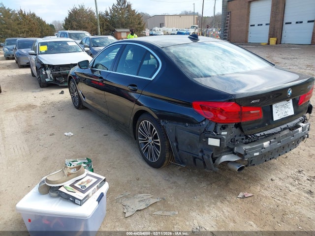 2020 Bmw 530i Xdrive მანქანა იყიდება აუქციონზე, vin: WBAJR7C01LWW72937, აუქციონის ნომერი: 44354005