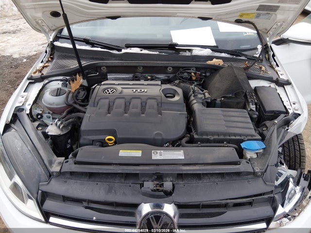 3VWCA7AU7FM518713 Volkswagen Golf Sportwagen Tdi Se 4-door