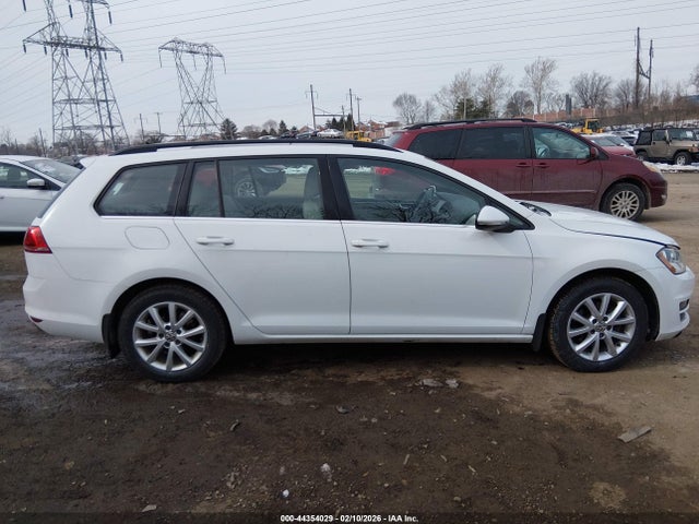 3VWCA7AU7FM518713 Volkswagen Golf Sportwagen Tdi Se 4-door