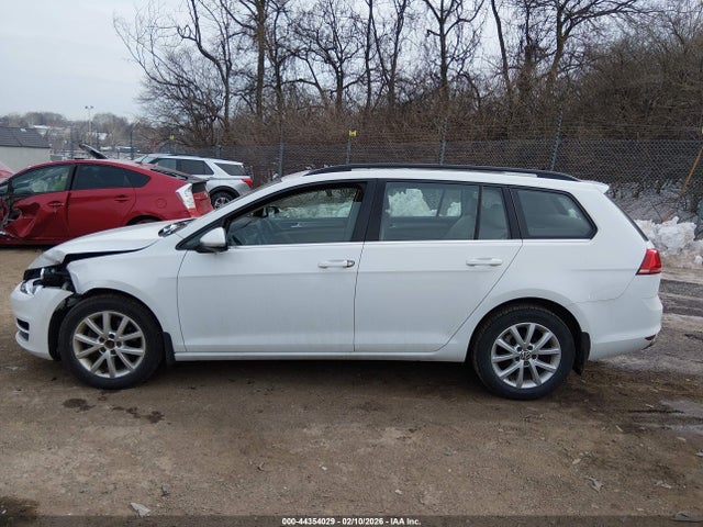 3VWCA7AU7FM518713 Volkswagen Golf Sportwagen Tdi Se 4-door