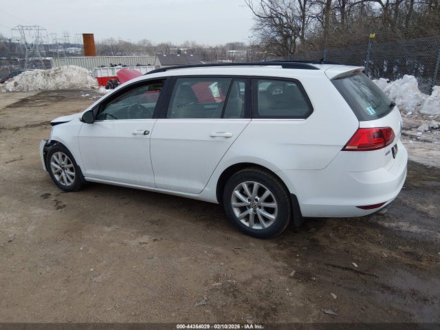 3VWCA7AU7FM518713 Volkswagen Golf Sportwagen Tdi Se 4-door