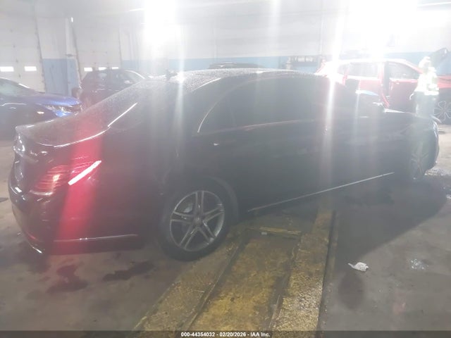 2016 MERCEDES-BENZ S 550 WDDUG8FB8GA236233 Photo 3