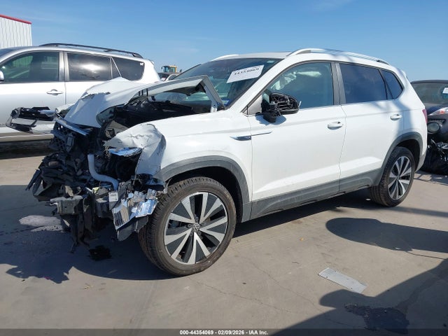 Продажа на аукционе авто 2022 Volkswagen Taos 1.5t Se, vin: 3VVTX7B26NM024549, номер лота: 44354069