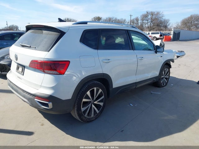 Продажа на аукционе авто 2022 Volkswagen Taos 1.5t Se, vin: 3VVTX7B26NM024549, номер лота: 44354069