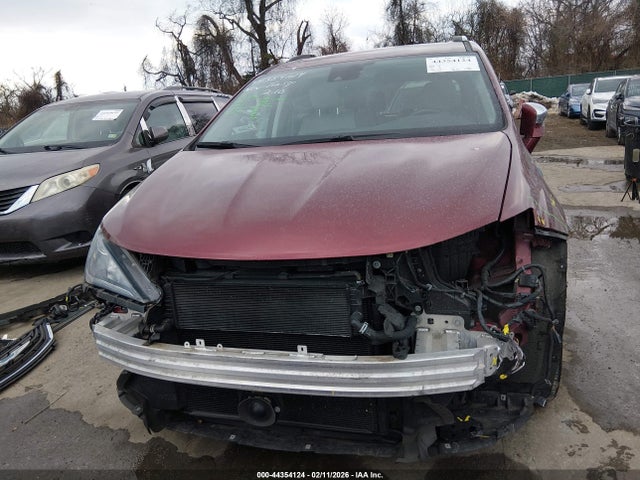 Aukcja sprzedaży 2018 Chrysler Pacifica Hybrid Limited, vin: 2C4RC1N73JR237647, numer aukcji: 44354124