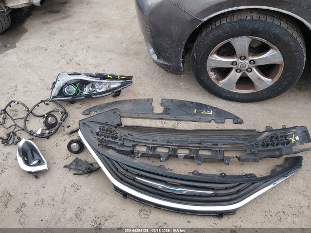 Aukcja sprzedaży 2018 Chrysler Pacifica Hybrid Limited, vin: 2C4RC1N73JR237647, numer aukcji: 44354124